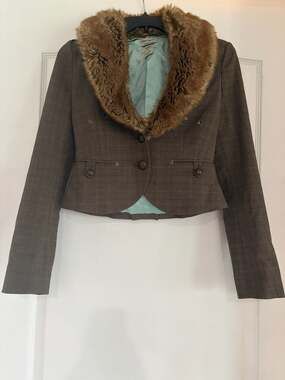 Guess Jeans Authentic Stretch Brown Plaid Cropped Jacket with Faux Fur Collar